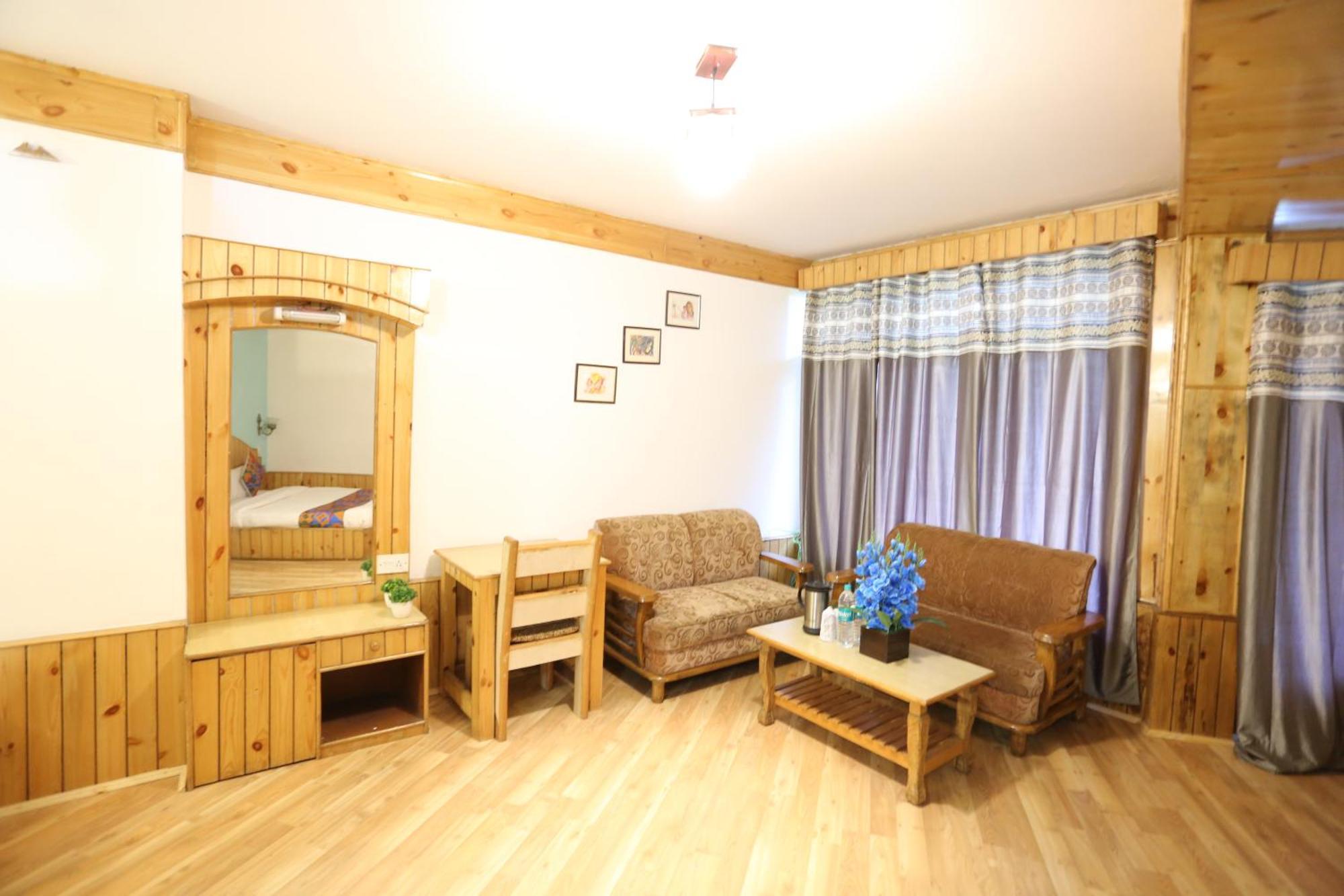 Hotel Surbhi Vashist Eksteriør billede