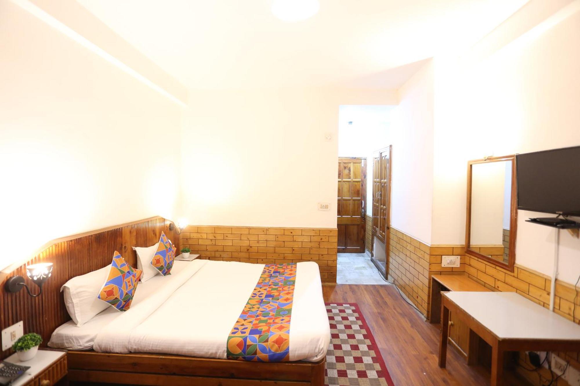 Hotel Surbhi Vashist Eksteriør billede